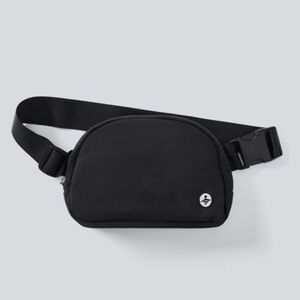 Halara belt bag - black